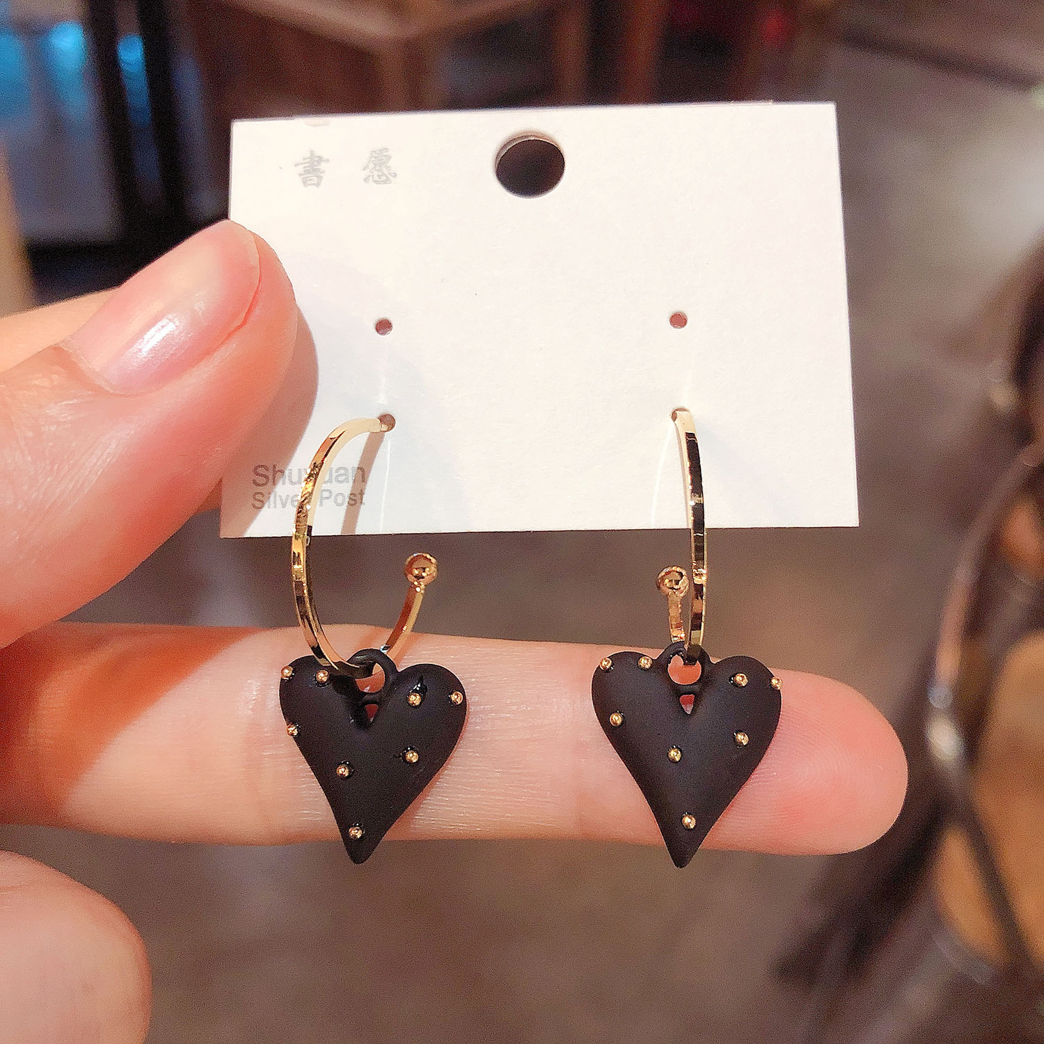 日韩银针黑色烤漆爱心耳圈耳环女