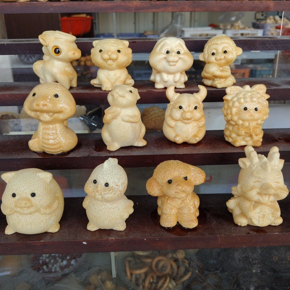 文玩实心竹雕刻十二生肖手把件竹雕金丝竹手盘把玩件配饰动物龙血,特色手工艺,竹编/竹雕,淘宝优惠券,粉丝福利购,淘宝优惠卷