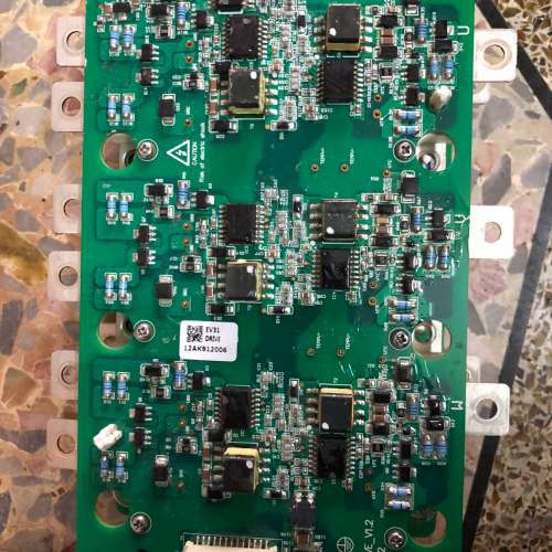 新能源IGBT模块FS820R08A6P2B带驱动板号EV31-DRIVE-V1.2原装拆机