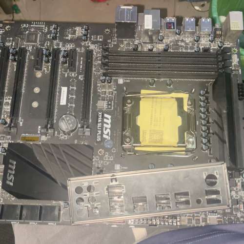 微星X99A SLI PLUS主板，8个DDR4内存槽，支持