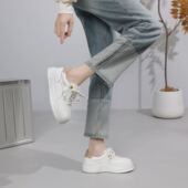 运动漫步不累简约而时尚 艾比一来特专卖店商场同步发售春季 小白鞋