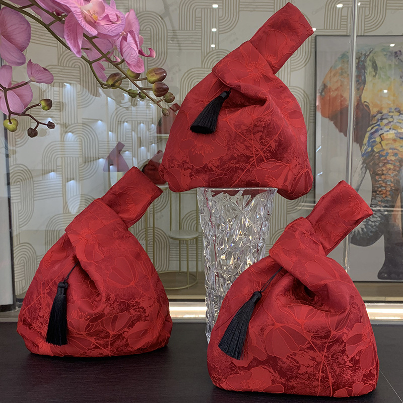 婚庆复古国风红色伴手礼袋凤吕敷流苏手挽袋节日礼品手提袋批发