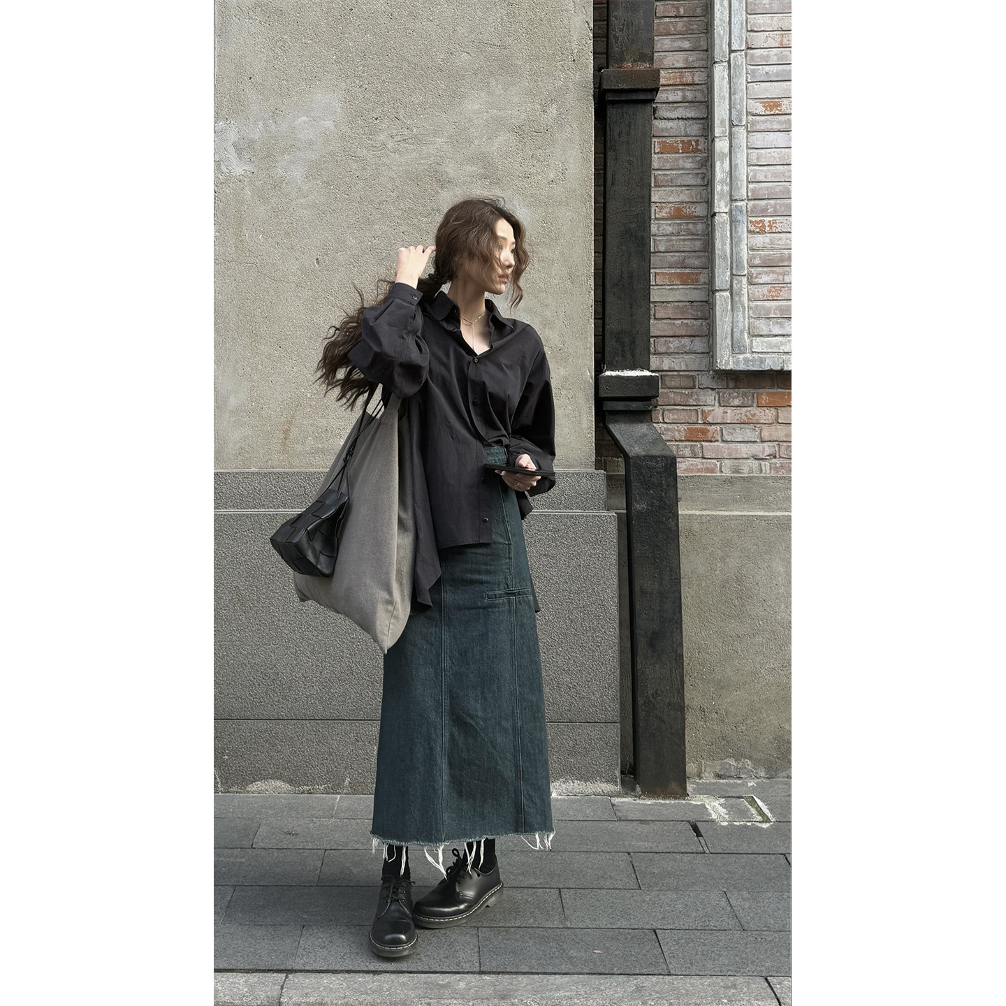 简约复古89%靛蓝牛仔半身裙女2025秋显瘦毛须下摆包臀中长款裙子,女装/女士精品,半身裙,淘宝优惠券,粉丝福利购,淘宝优惠卷