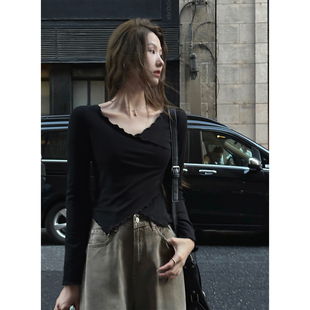 黑色显瘦弹力修身V领长袖打底衫T恤女秋冬木耳边设计感内搭上衣