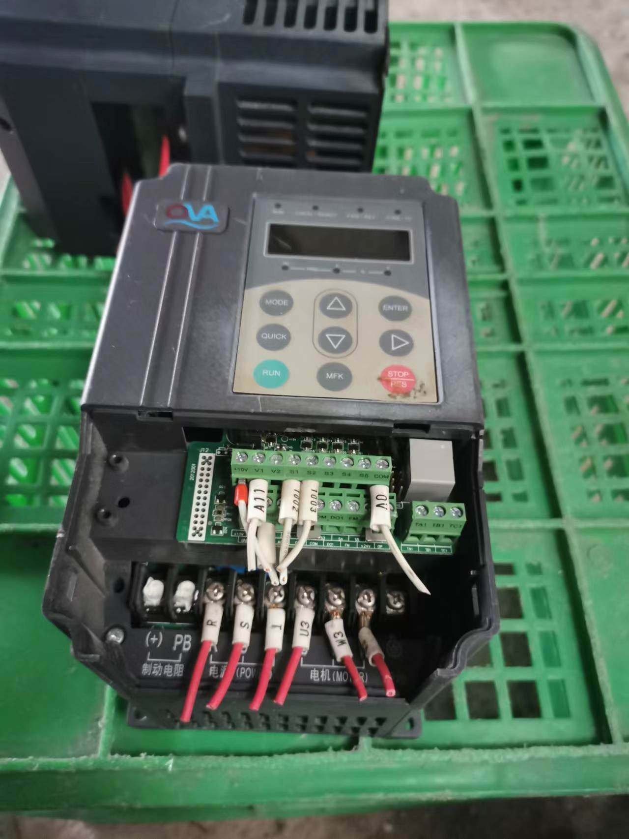 欧华变频器em580h-g1.5t4b 1.5kw 380v 现货 实物图 质保