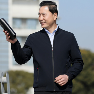 2105/P50爸爸秋季薄款夹克衫中老年新衣服外套棒球服男装茄克
