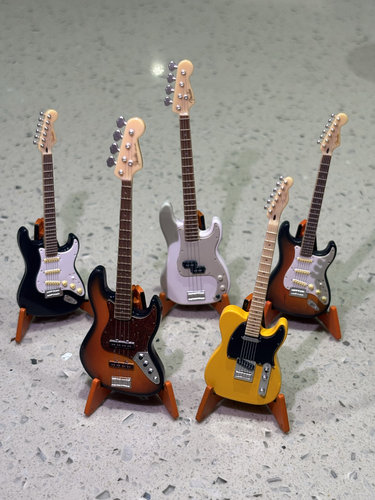 现货包邮bandai日本万代正版fender吉他贝斯扭蛋全五款都有