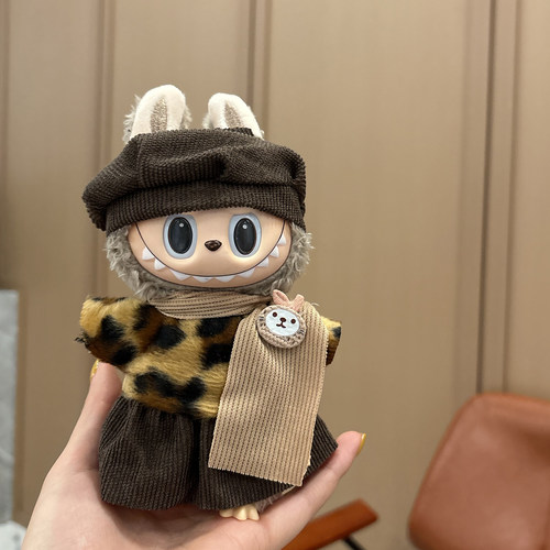 原创！拉布布一二三代通用娃衣labubu复古森系豹纹毛绒贝雷帽套装