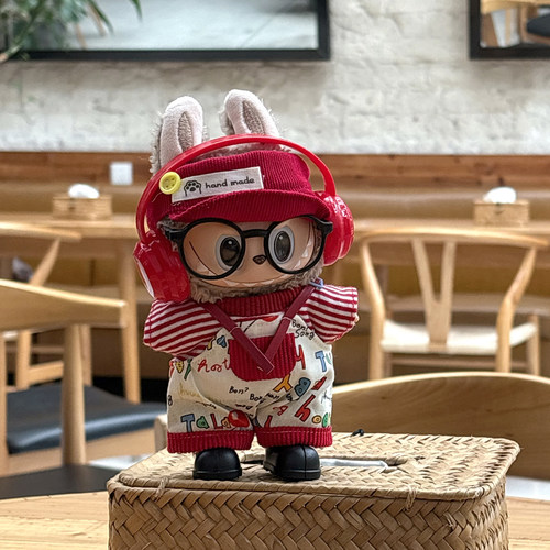 原创！拉布布一二三代通用娃衣labubu涂鸦手绘嘻哈风红色背带裤