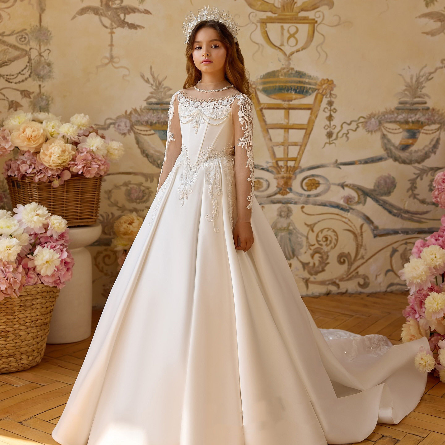 女童白色缎面长袖公主裙生日礼服图片