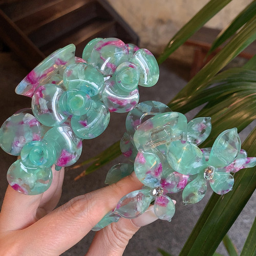 炫彩的绿紫新款花朵抓夹