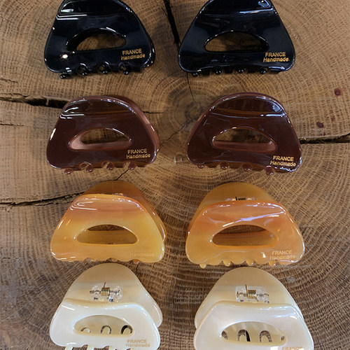 chicaddblack半圆镂空抓夹小号