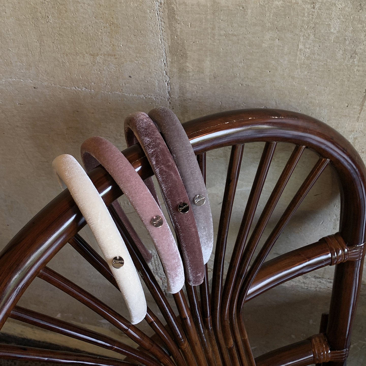 中古感丝绒细边发箍日常外戴