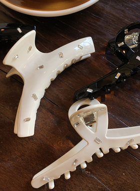 小众方形水钻衣架头发抓夹女高级感洋气时尚 醋酸大号鲨鱼夹发饰