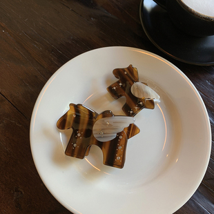 琥珀马年头饰 氛围感本命年鲨鱼夹 独特漂亮抓夹女高级感2026新款