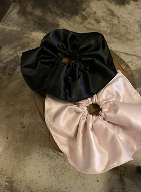 好有质感又超大只 粉色裙摆缎面大肠发圈2026正流行丸子头发饰