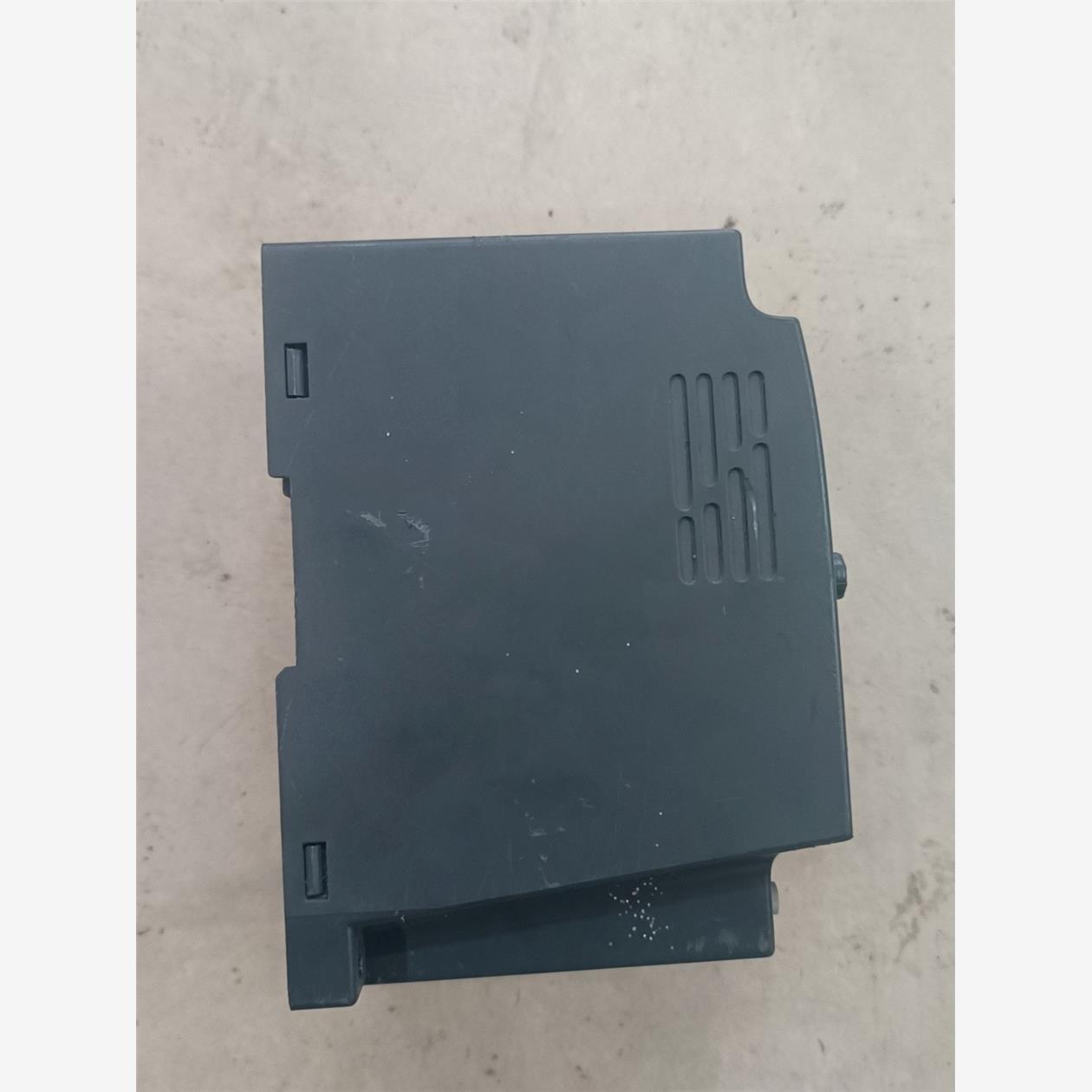议价拆机众辰变频器NZ200-1R5G-4