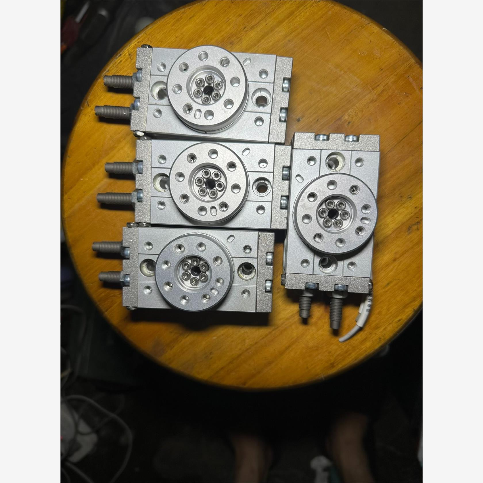 日本SMC旋转气缸MSQB10R  二手拆机  成色较新议价