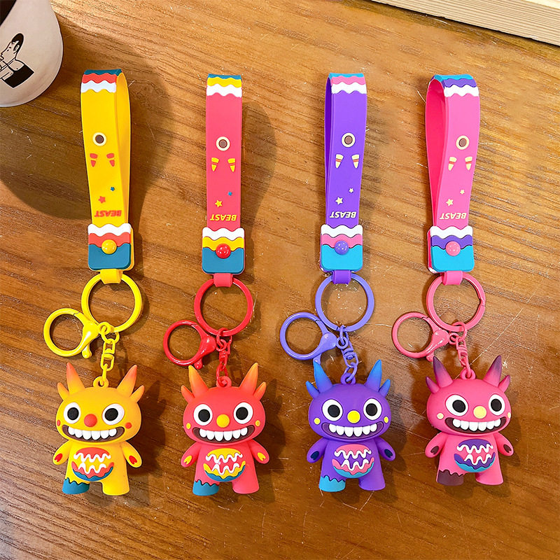 创意2026新年款年兽拼色渐变小挂件包包配饰学生小礼品货源,服饰配件/皮带/帽子/围巾,钥匙扣,淘宝优惠券,粉丝福利购,淘宝优惠卷