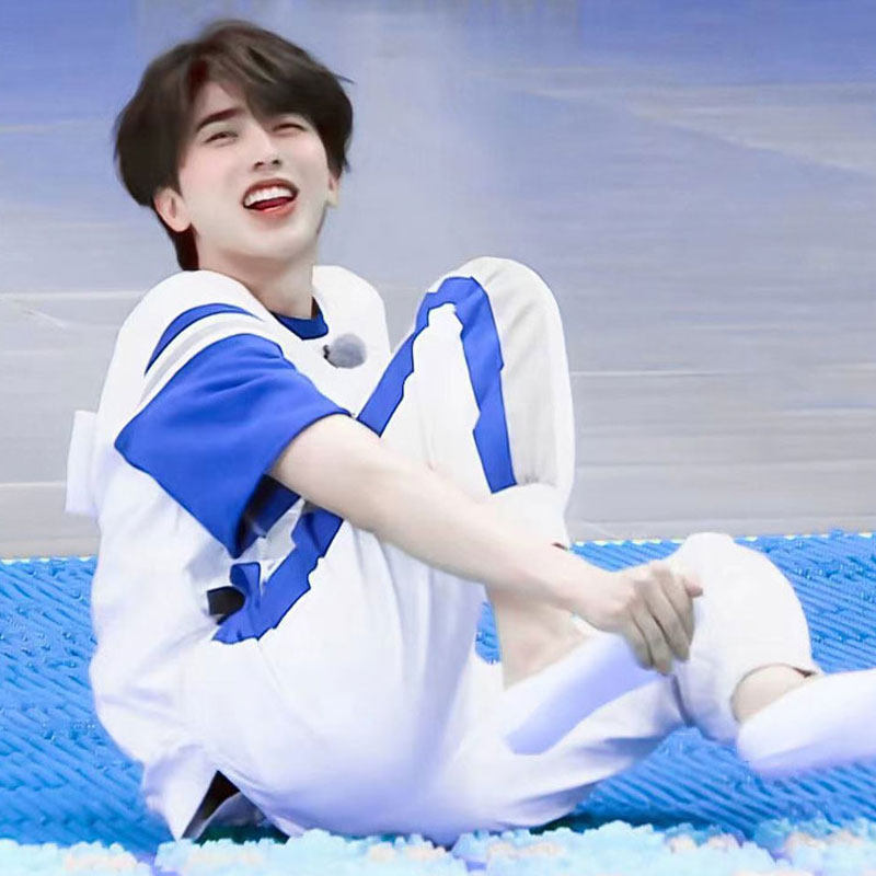 RUN THE SAME CLASS UNIFORM JUNIOR HIGH SCHOOL STUDENTS HIGH SCHOOL STUDENTS SPORTS SUIT FEMALE SPRING AND AUTUMN STUDENTS THREE-PIECE CUSTOMIZATION