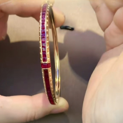 【Q .Jewelry】18k金红宝石手镯 略有不同