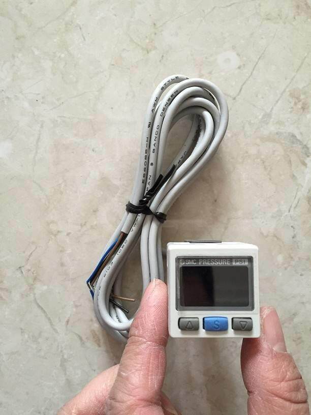 *无se3i0a-01-n-m/n-p smc 压力开装关 全新包装 原现货议价