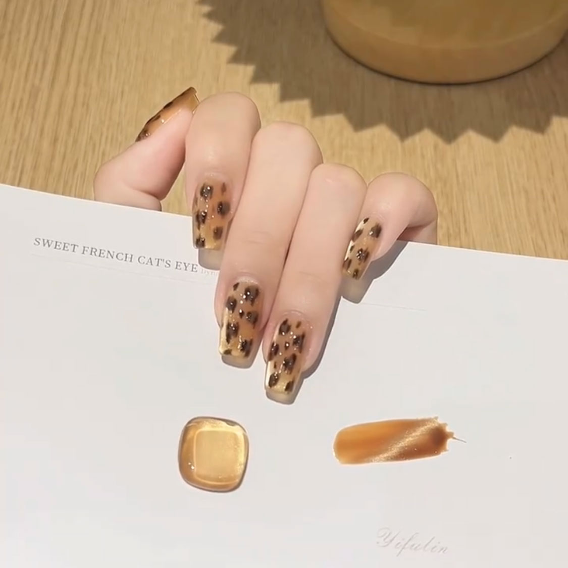 金色豹纹高级感显白纯手工穿戴甲