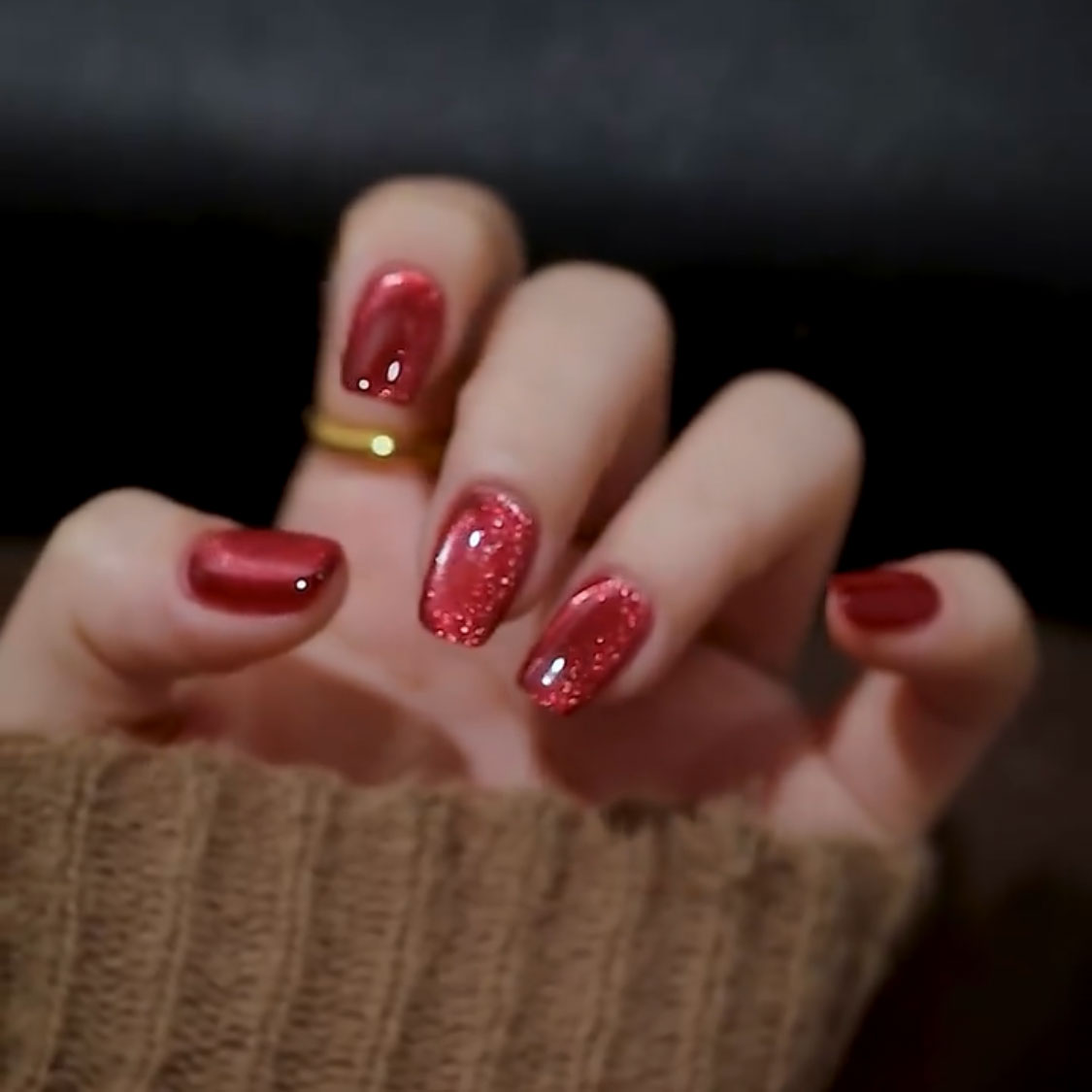 樱桃红细闪猫眼新娘甲手工穿戴甲