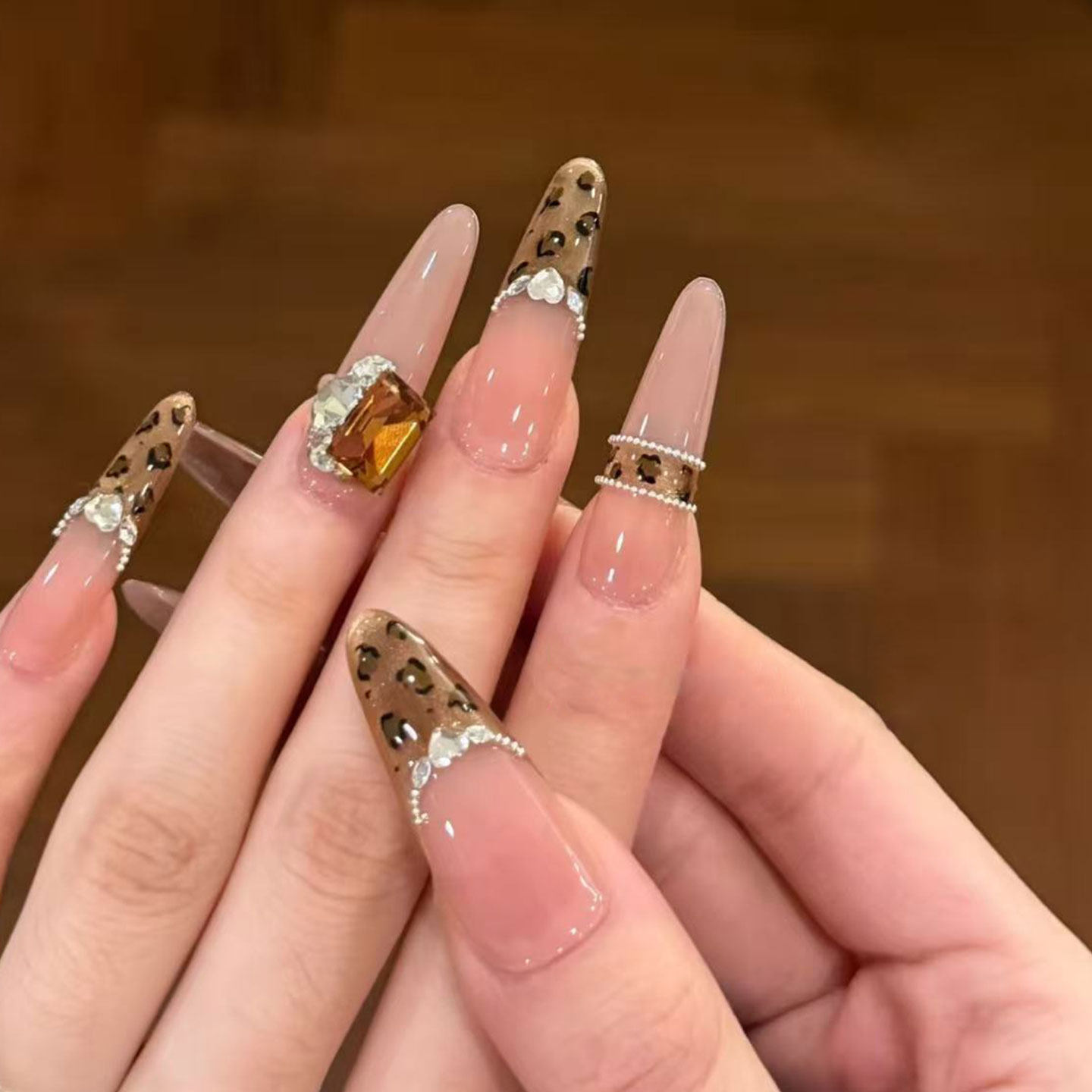 【豹韵晶珀】秋冬古早风中古皮革感豹纹裸色钢珠贴钻纯手工穿戴甲,彩妆/香水/美妆工具,穿戴甲/甲片,淘宝优惠券,粉丝福利购,淘宝优惠卷