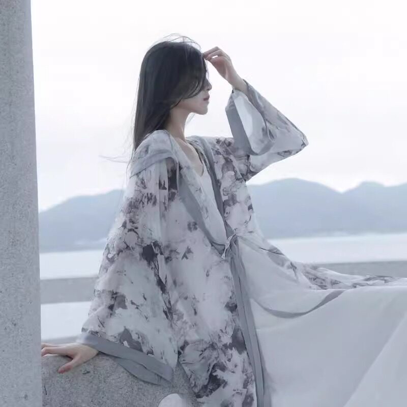 水墨画飘逸夏季连帽古风外披女图片