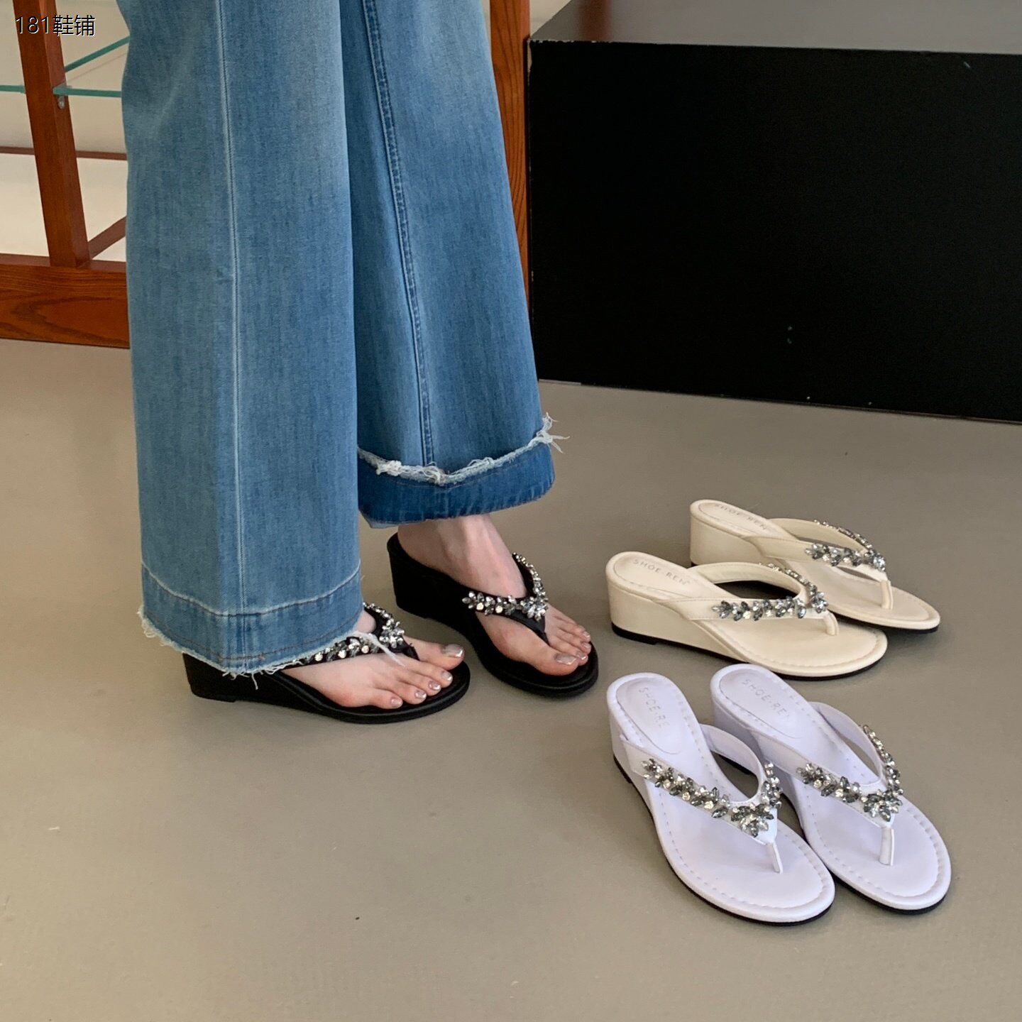 SHOE-REN法式水钻人字拖女夏季外穿坡跟浅口夹脚凉拖鞋增高不累脚