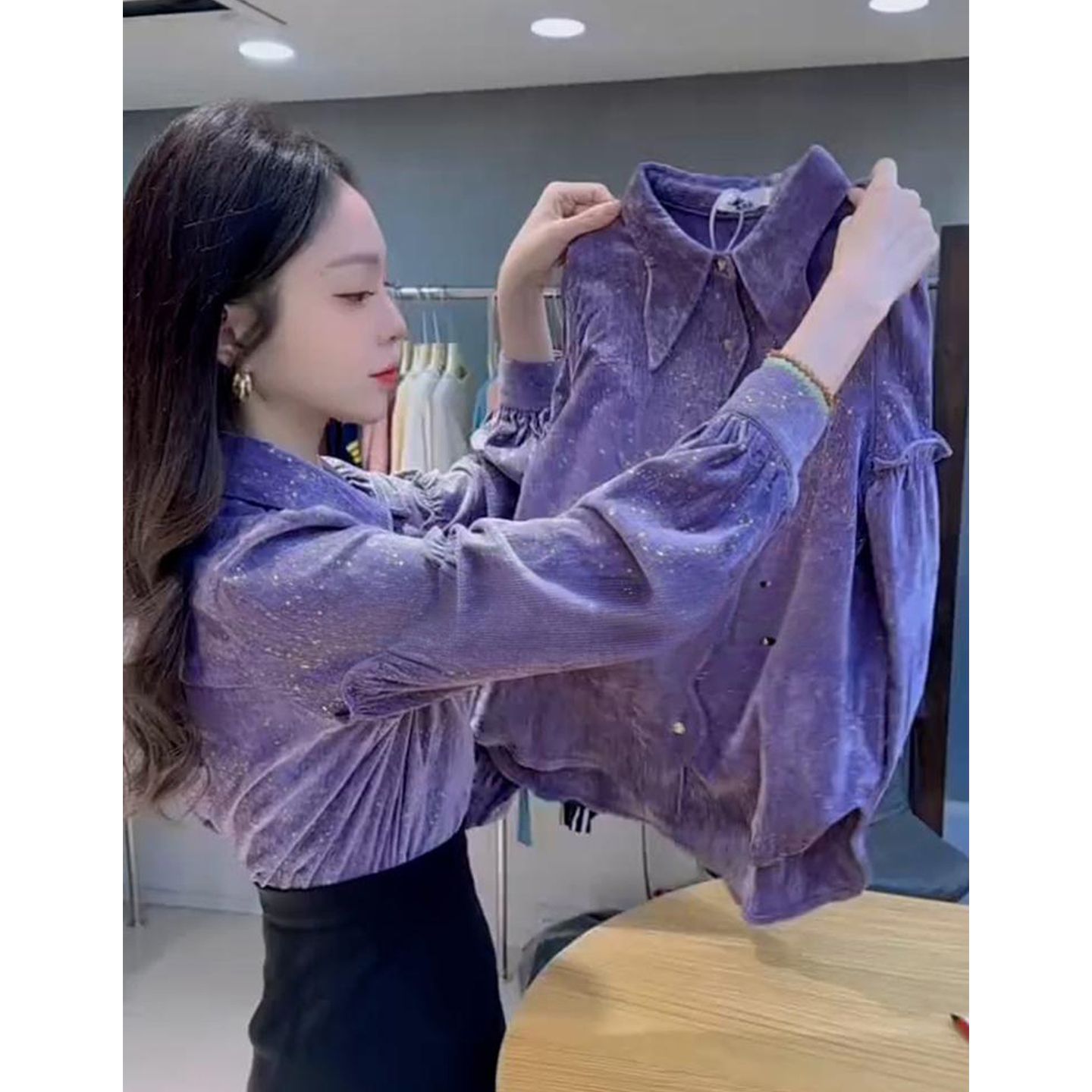 高级感植绒木耳边紫色星河衬衫女