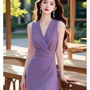 温柔淡紫色V领连衣裙收腰剪裁中长款 长度优雅知性日常休闲穿搭