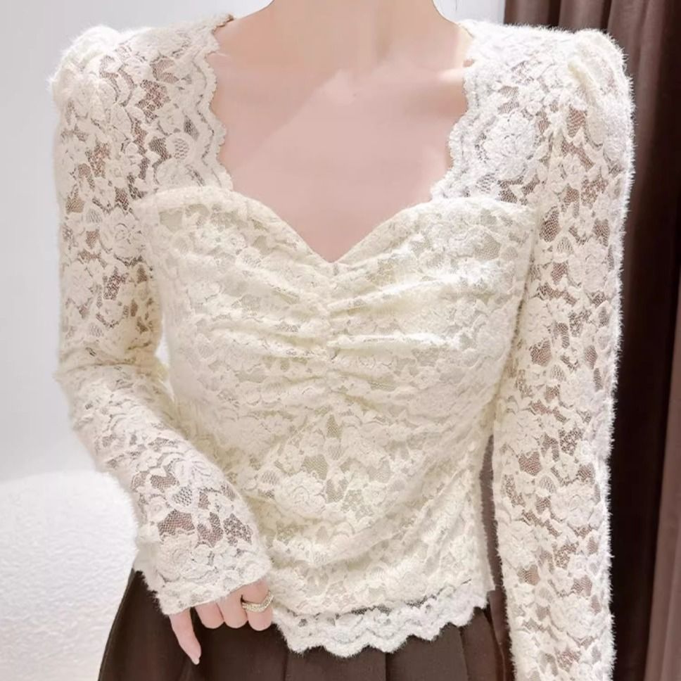 褶皱磨毛蕾丝拼接v领打底衫女