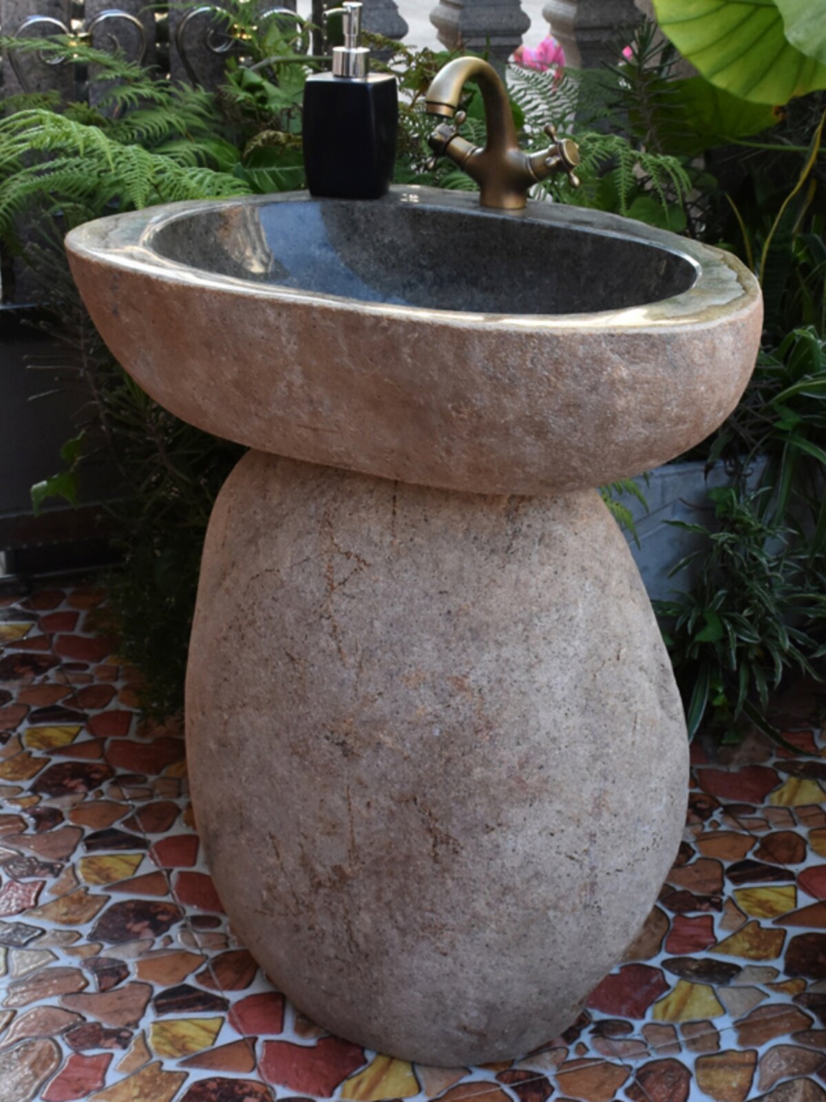 天然鹅卵石头立柱盆洗脸盆阳台洗手盆户外庭院洗手池一体落地盆