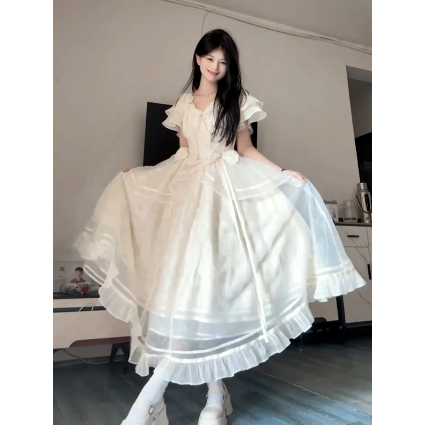 甜美白月光设计感软妹Lolita礼服夏季新款气质短袖收腰生日连衣裙