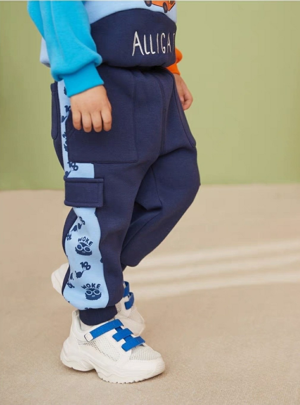 120码马其顿MQ男小童冬拼接加绒裤休闲裤长裤