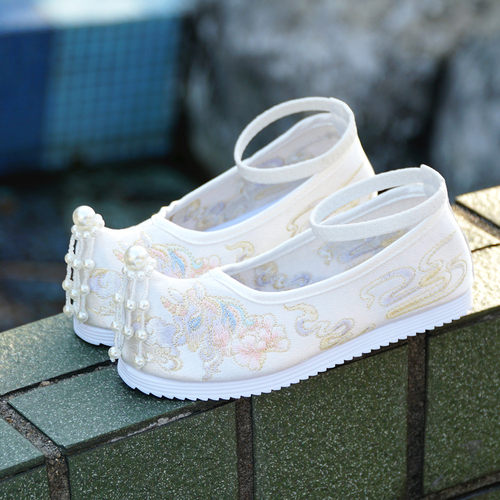 古风汉服鞋女童绣花鞋