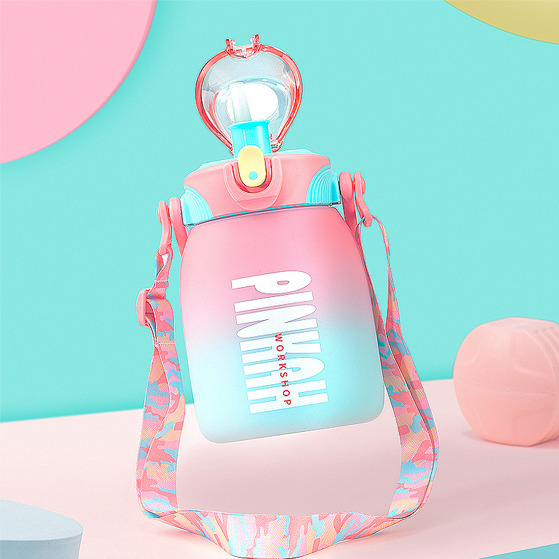 品家家品时尚大肚杯子tritan女款吨吨桶直饮吸管塑料运动水壶背带