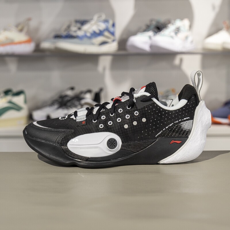 李宁韦德全城13 篮球鞋2025新款男子缓震回弹专业比赛鞋ABAV001