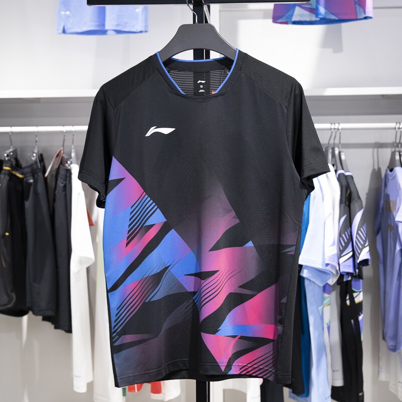 李宁羽毛球服俱乐部系列2024新款男子速干透气比赛上衣AAYU233