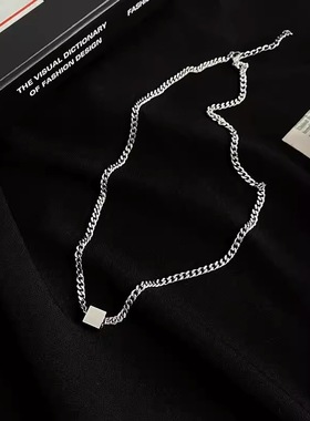 2025新款冷淡风小方块钛钢项链男女潮ins简约个性百搭卫衣毛衣链