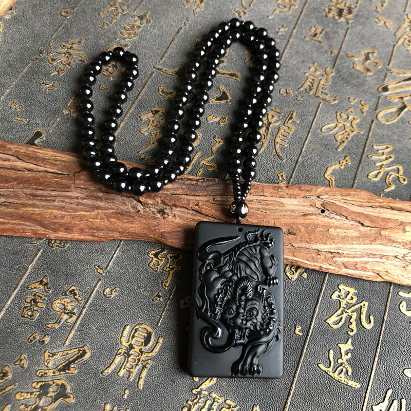 天然黑曜石吊坠麒麟玉牌男女项链情侣款神兽纳福挂件毛衣链送证书