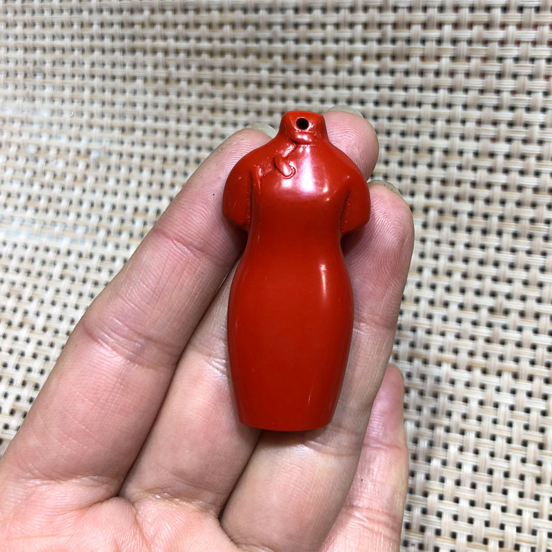 台湾高含量朱砂旗袍玉坠送证书