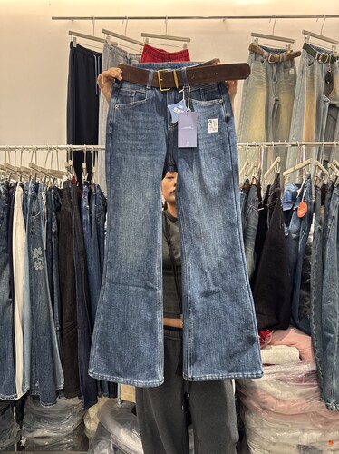 Jeans3521 2025冬季新款时尚高腰显瘦阔腿喇叭裤女时尚微喇牛仔裤