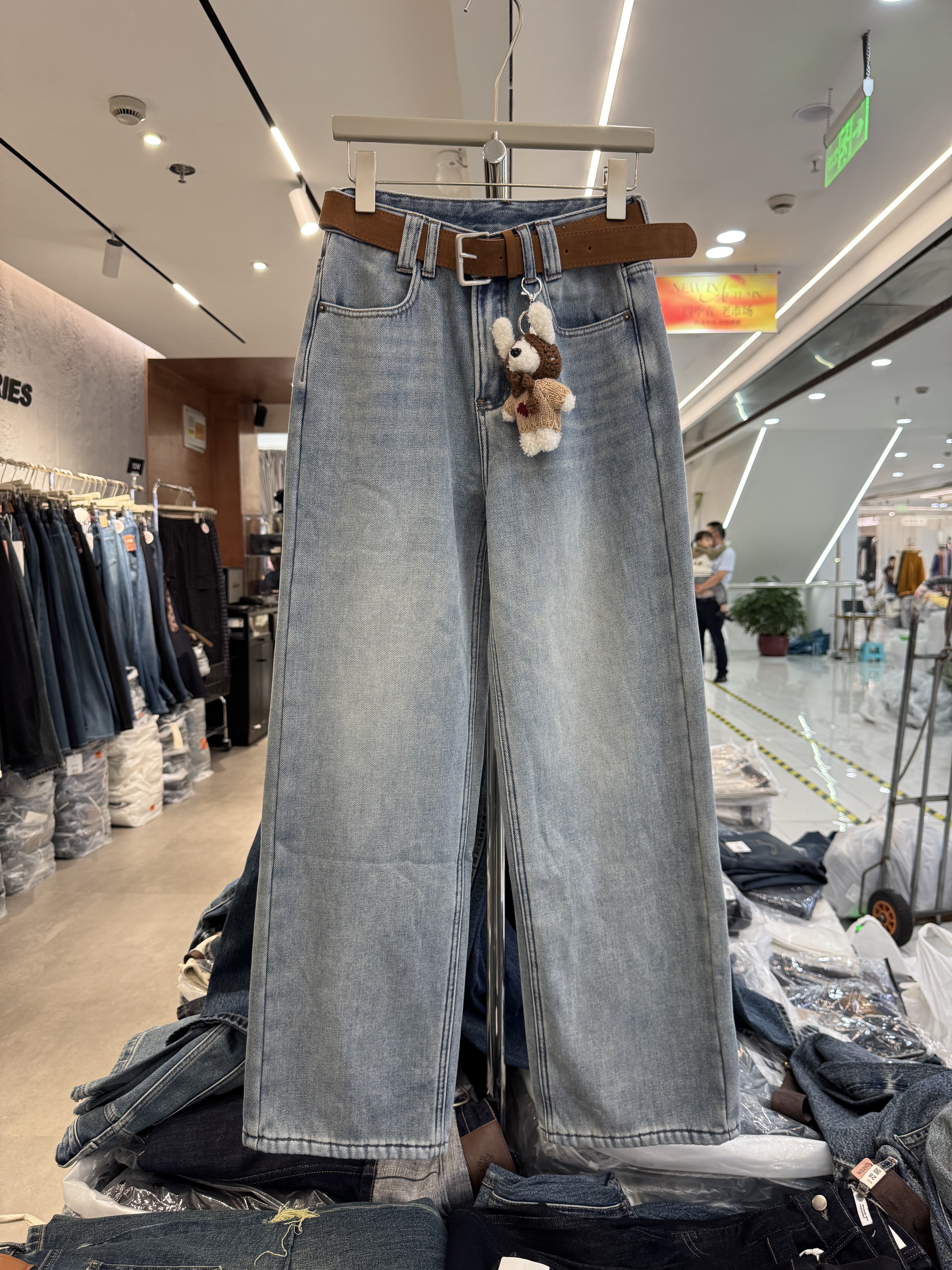 JEANS 68653冬季加绒窄版阔腿牛仔裤女2025新款高腰显瘦直筒裤潮