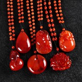 项链轻奢小众2021新款 女百搭仿蜜蜡长款 毛衣链秋冬平安扣吊坠礼物