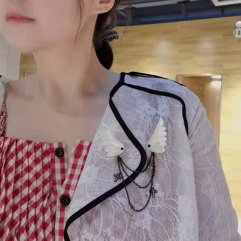 设计感贝壳小众夏季创意胸针女