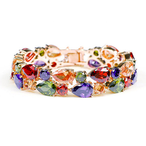 新款小众设计彩色宝石水晶2026高级感女生手链女轻奢精致时尚