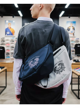 Onitsuka Tiger鬼塚虎男女同款包时尚潮流休闲百搭邮差包3183A881